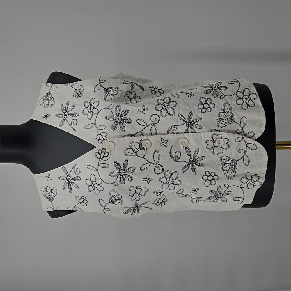 Real Cloths Saks Fifth Avenue Linen White  Black Flowers Button Front Vest SZ L